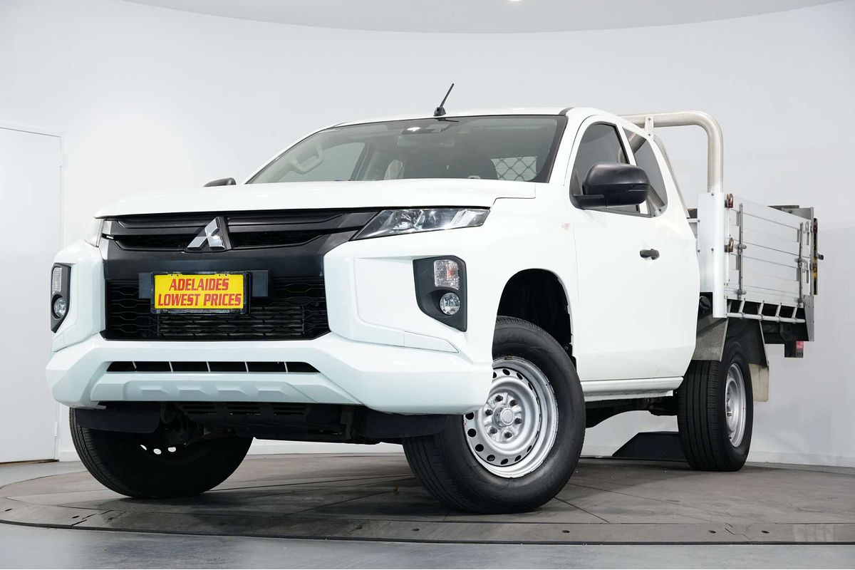 2020 Mitsubishi Triton GLX ADAS MR 4X4