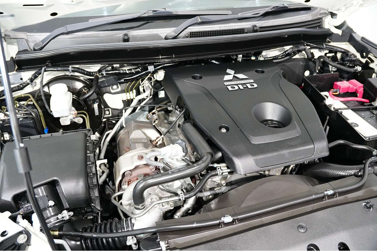 2020 Mitsubishi Triton GLX ADAS MR 4X4