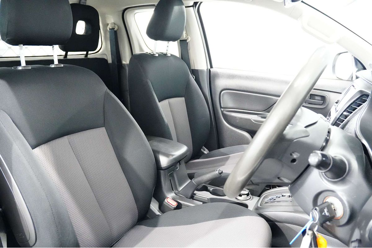 2020 Mitsubishi Triton GLX ADAS MR 4X4