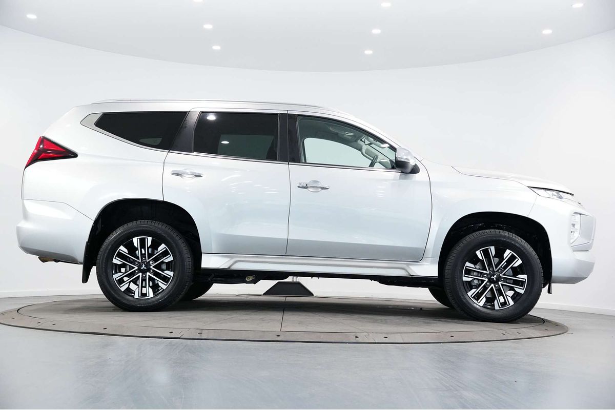2021 Mitsubishi Pajero Sport GLS QF