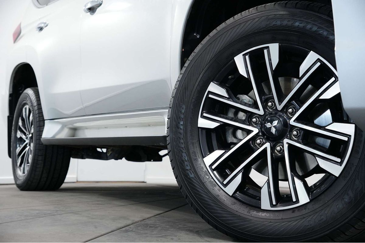 2021 Mitsubishi Pajero Sport GLS QF