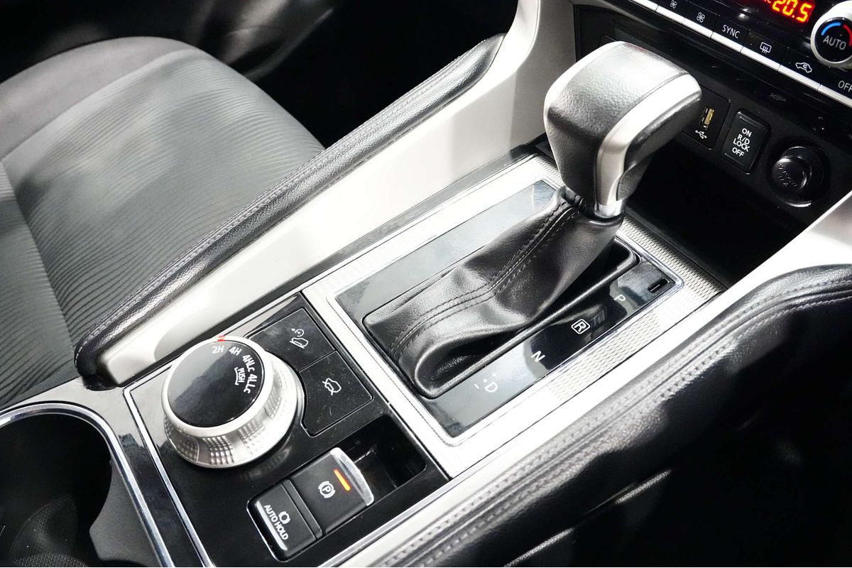 2021 Mitsubishi Pajero Sport GLS QF