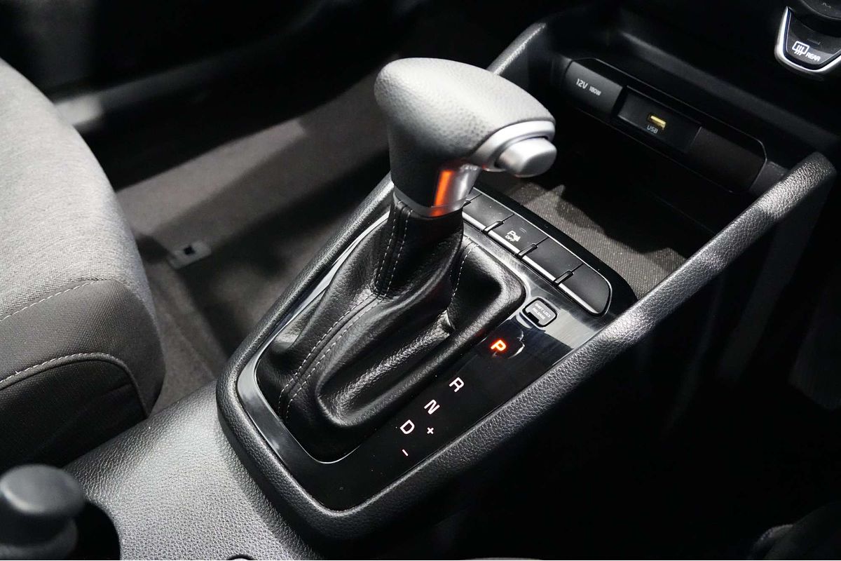 2022 Kia Stonic S YB