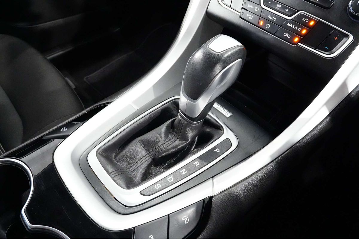 2015 Ford Mondeo Ambiente MD