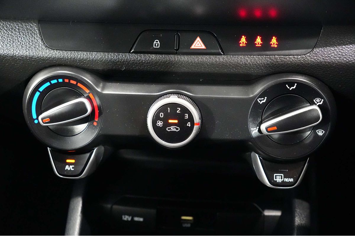 2022 Kia Stonic S YB