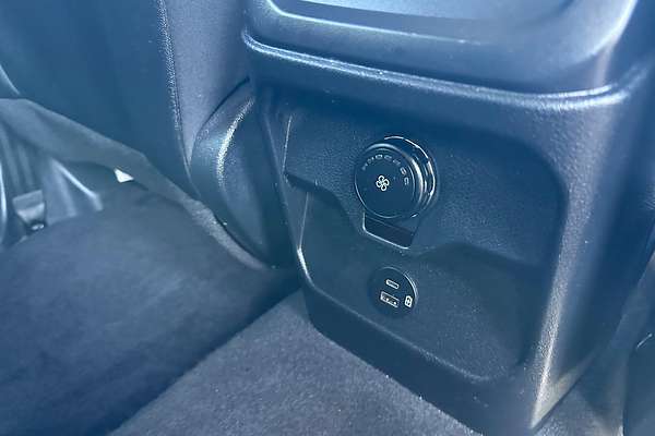 2024 Ford Everest Sport 3.0L thumb-7