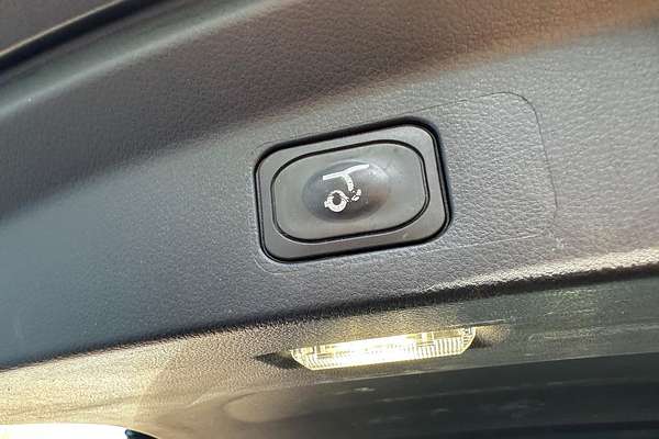 2024 Ford Everest Sport 3.0L thumb-16