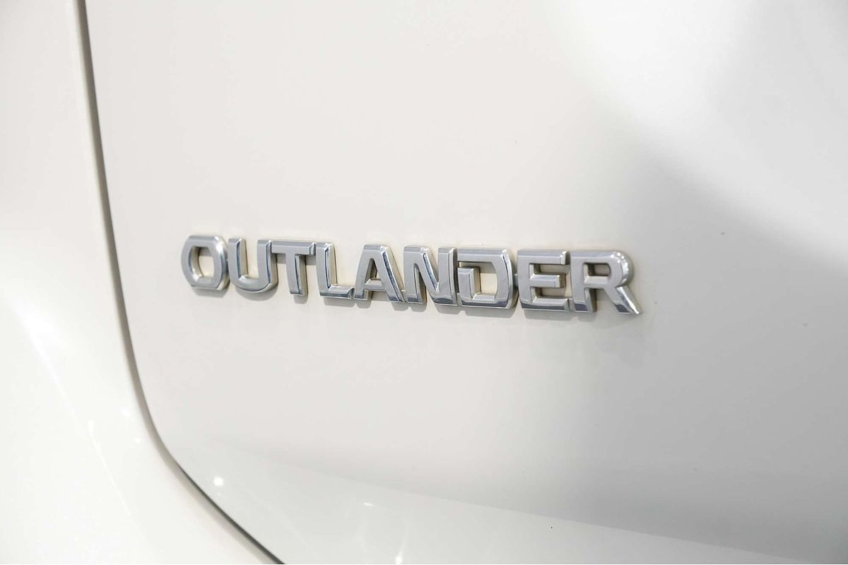 2018 Mitsubishi Outlander Black Edition ZL