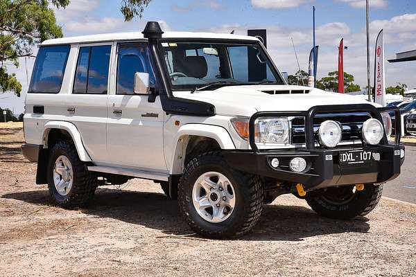 2022 Toyota Landcruiser GXL VDJ76R