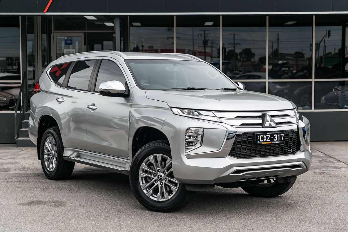 2024 Mitsubishi Pajero Sport GLX QF
