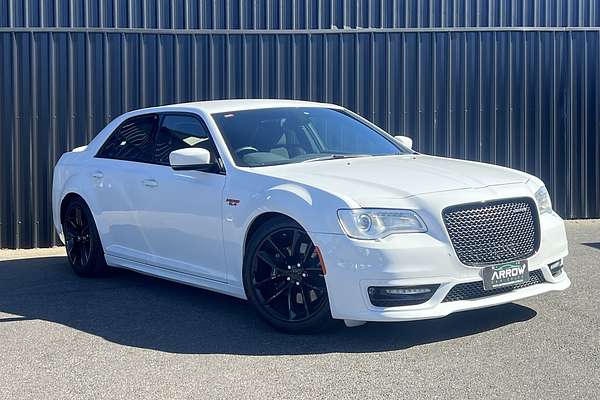 2018 Chrysler 300 SRT Core LX