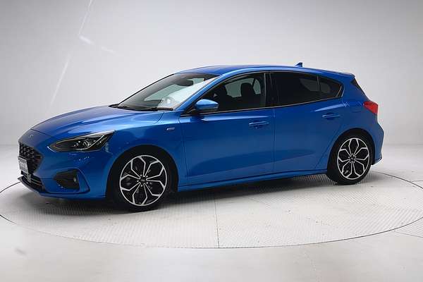 2018 Ford Focus ST-Line SA thumb-3