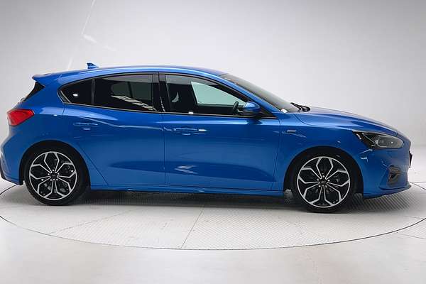 2018 Ford Focus ST-Line SA thumb-8