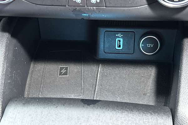 2018 Ford Focus ST-Line SA thumb-16