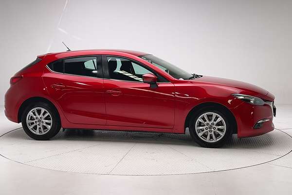 2017 Mazda 3 Maxx BN Series thumb-3