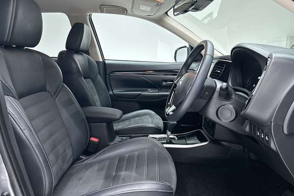 2021 Mitsubishi Outlander LS ZL thumb-12