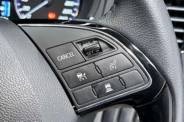 2021 Mitsubishi Outlander LS ZL thumb-17