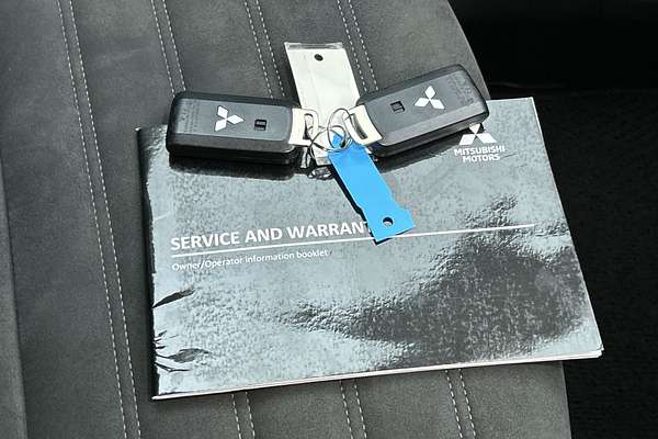 2021 Mitsubishi Outlander LS ZL thumb-22