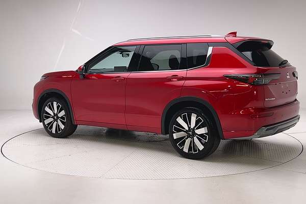 2025 Mitsubishi Outlander Exceed ZM thumb-8