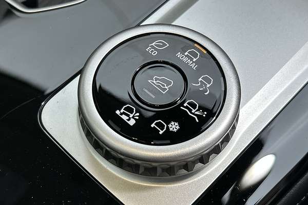 2025 Mitsubishi Outlander Exceed ZM thumb-14