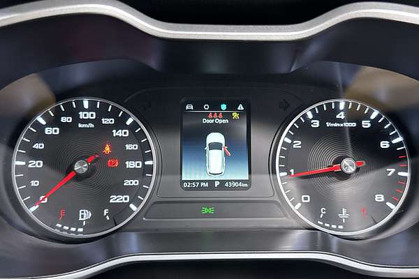 2022 MG ZST Core thumb-13