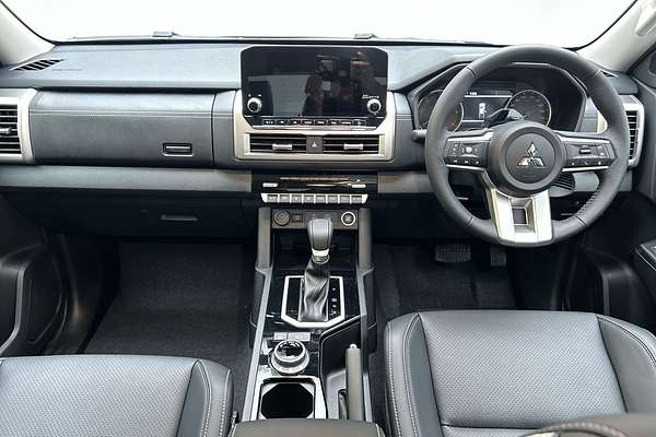 2025 Mitsubishi Triton GLS MV 4X4 thumb-19