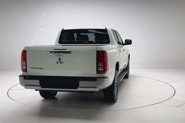 2025 Mitsubishi Triton GLS MV 4X4 thumb-1