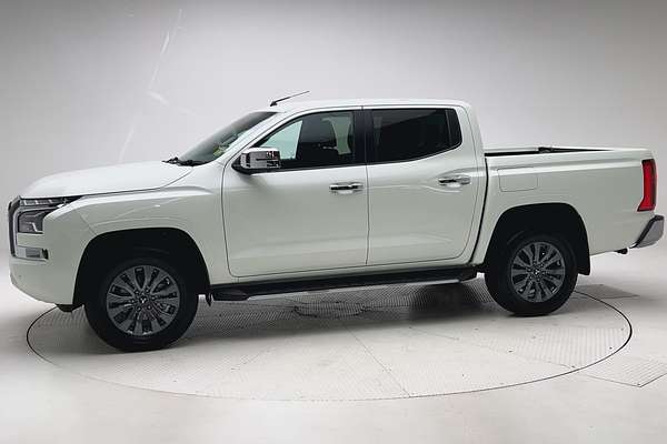 2025 Mitsubishi Triton GLS MV 4X4 thumb-6