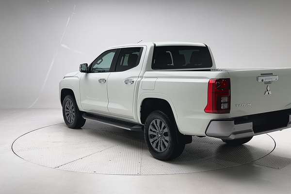 2025 Mitsubishi Triton GLS MV 4X4 thumb-8