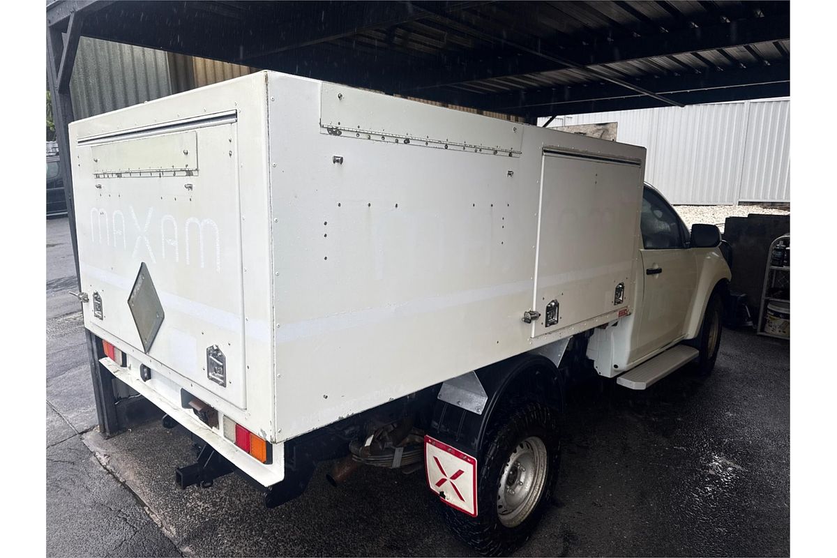 2015 Isuzu D-MAX SX 4X4