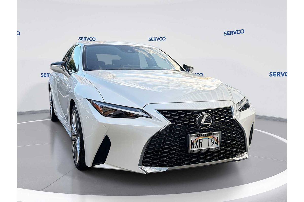 2023 Lexus IS