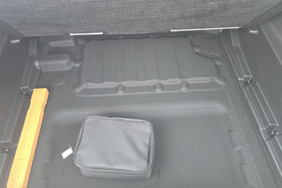 2025 Geely Starray EM-i Inspire P145