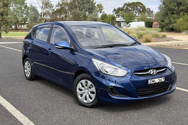 2017 Hyundai Accent Active RB4