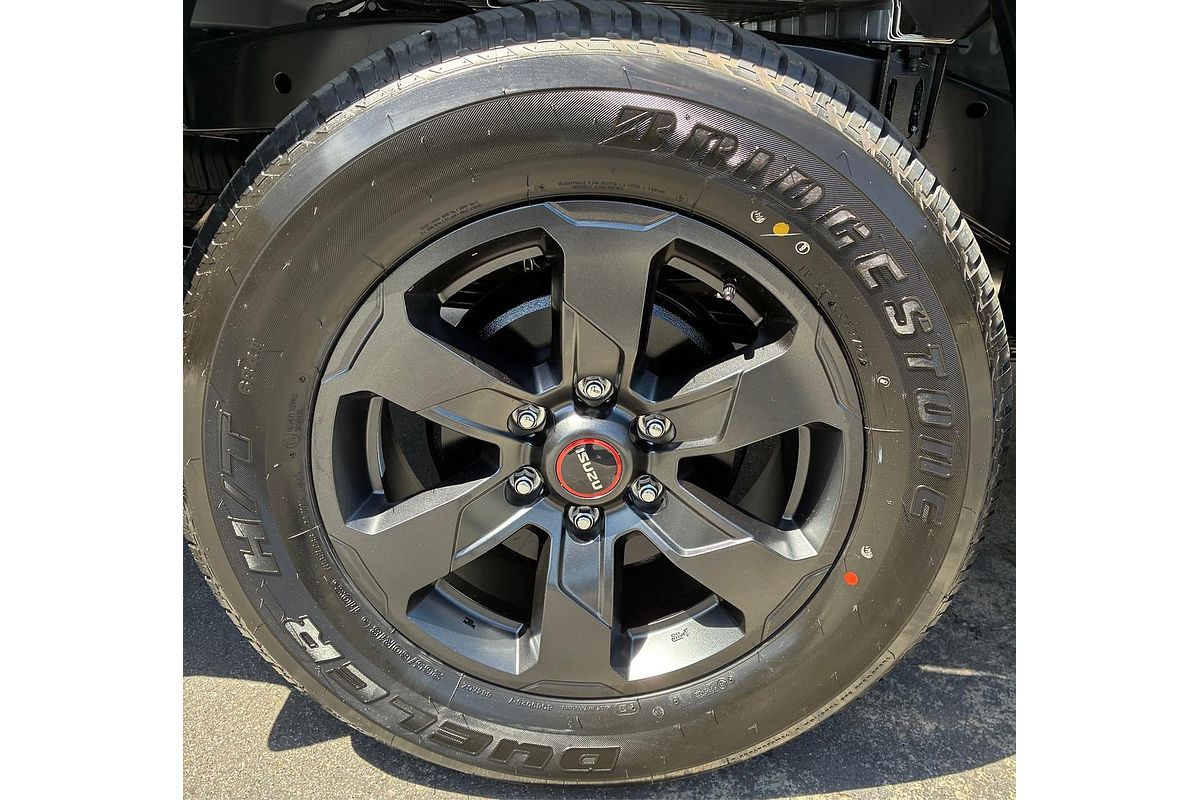 2025 Isuzu D-MAX X-TERRAIN 4X4