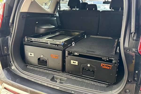 2022 Mitsubishi Pajero Sport GLS QF thumb-11