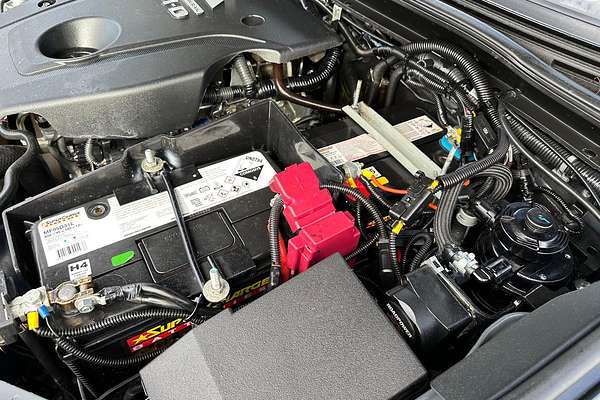 2022 Mitsubishi Pajero Sport GLS QF thumb-26