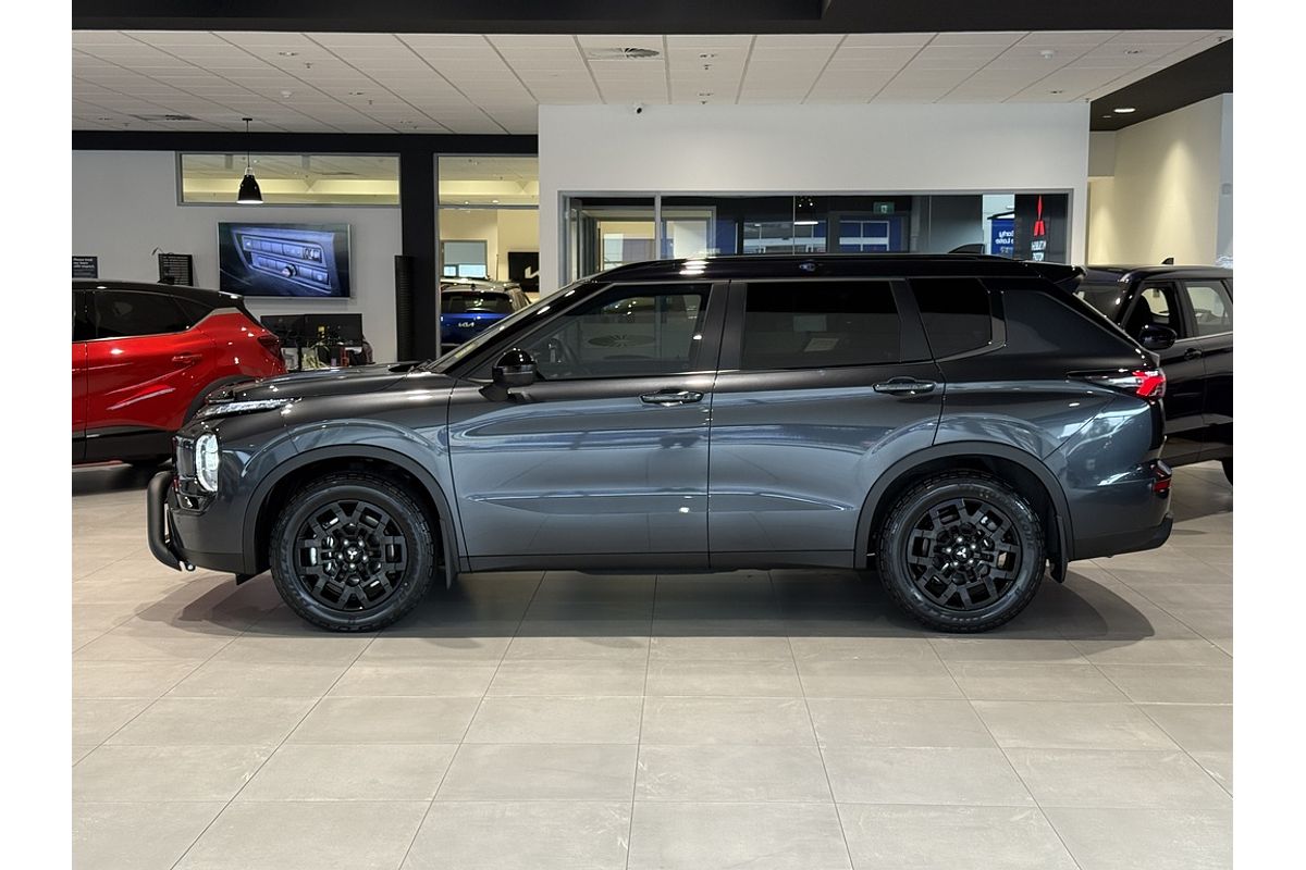 2025 Mitsubishi ZM Outlander LS Black Edition AWD 
