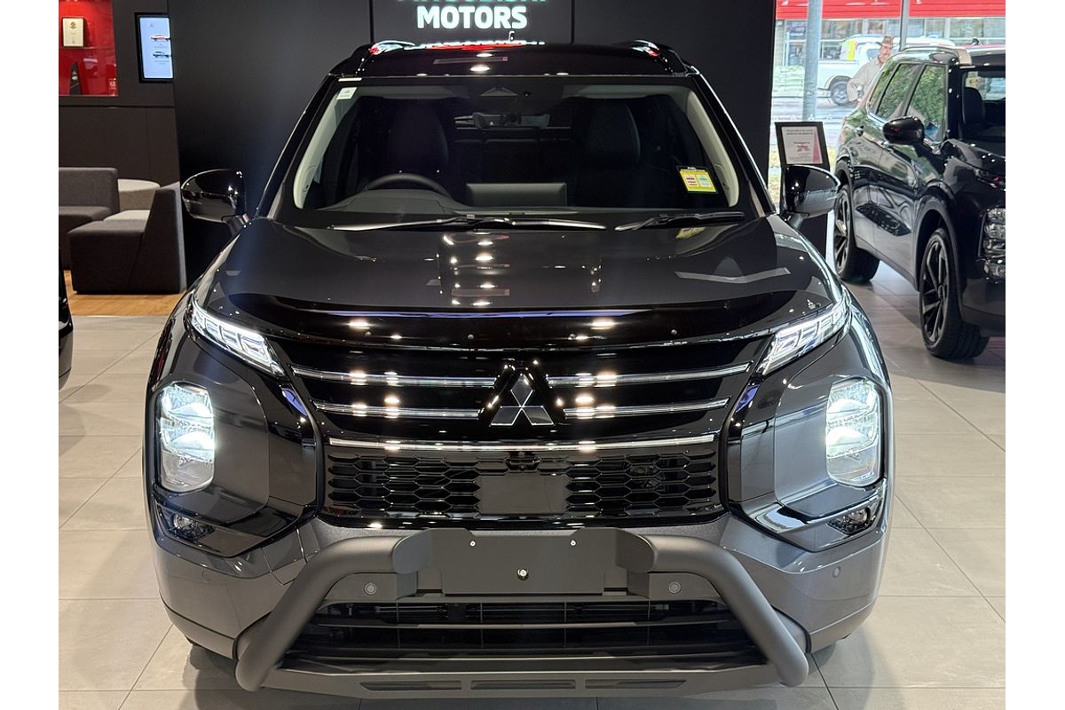 2025 Mitsubishi Outlander LS ZM