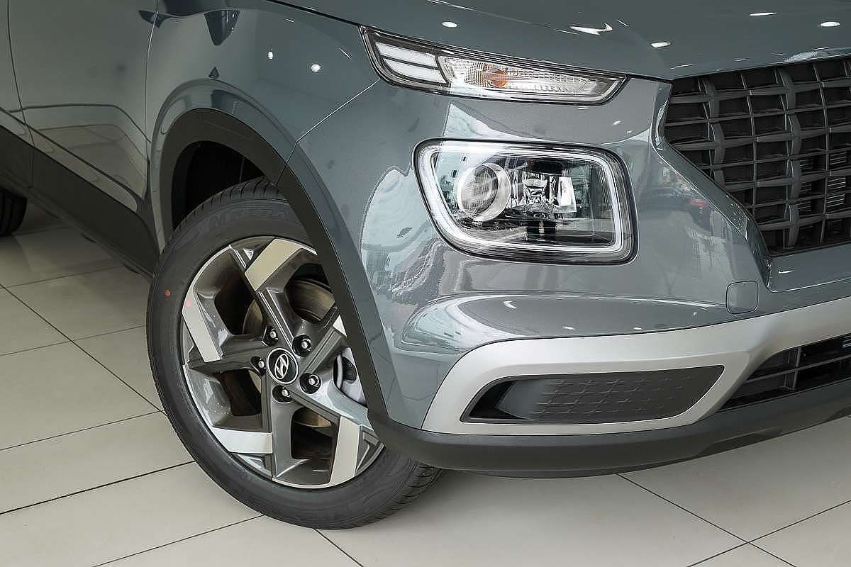 2025 Hyundai Venue Active QX.V5