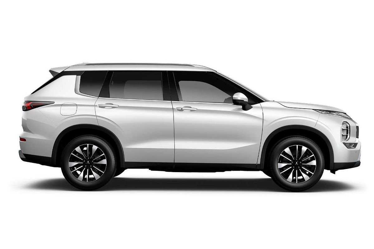 2025 Mitsubishi Outlander LS ZM