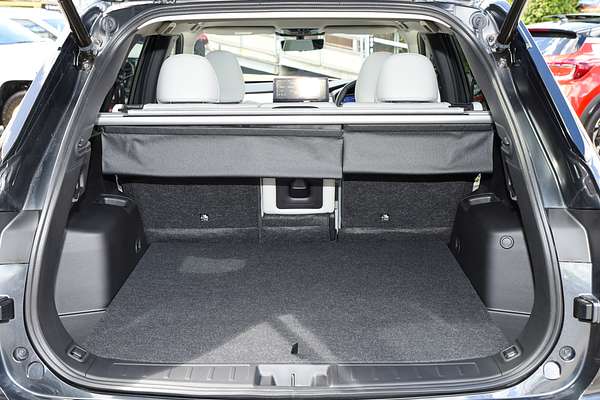 2025 Mitsubishi Outlander Exceed ZM thumb-18