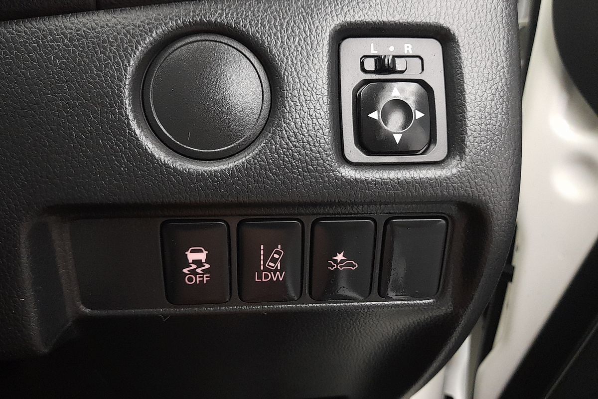 2022 Mitsubishi Triton GLX MR 4X4