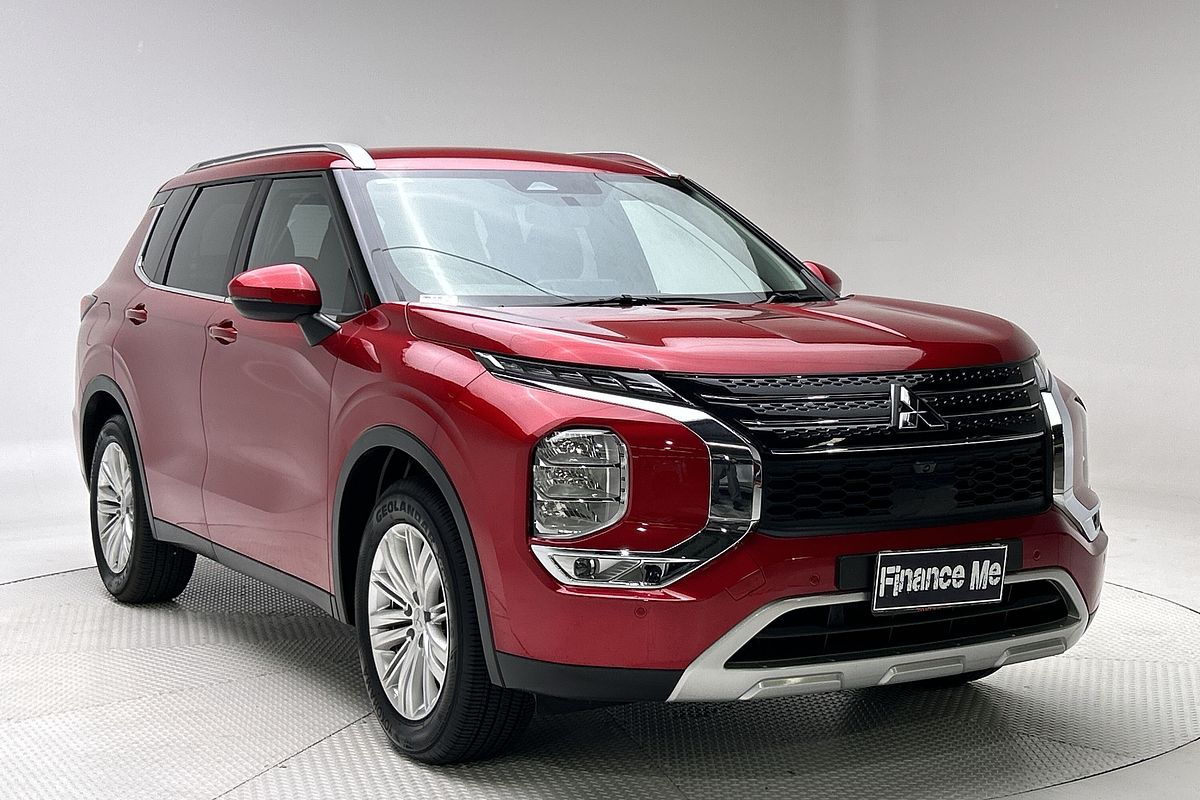 2024 Mitsubishi Outlander LS ZM