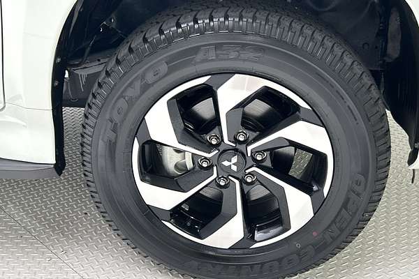 2024 Mitsubishi Pajero Sport GLS QG thumb-9