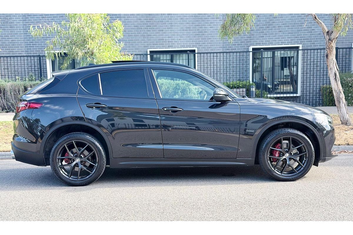 2017 Alfa Romeo Stelvio First Edition