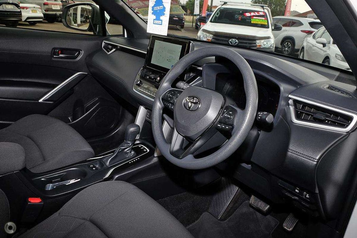 2024 Toyota Corolla Cross GX MXGH10R