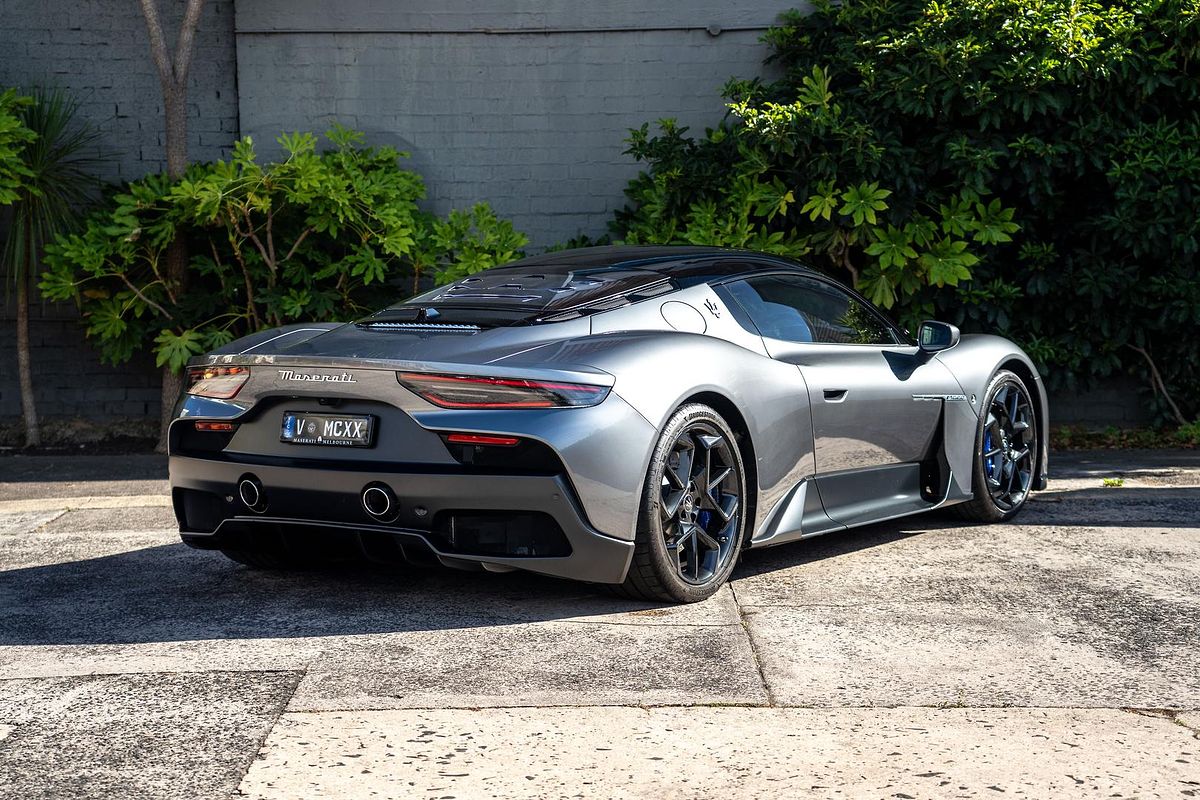 2022 Maserati MC20 M240