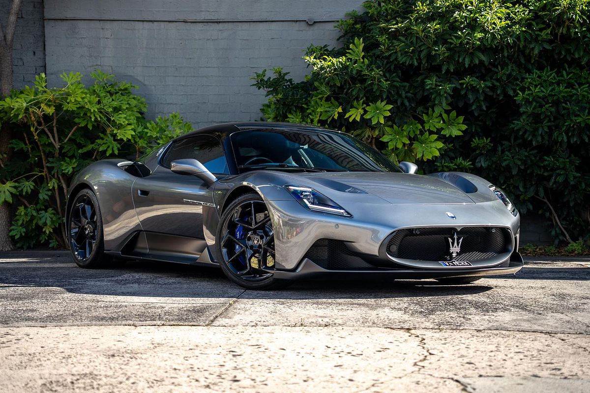 2022 Maserati MC20 M240