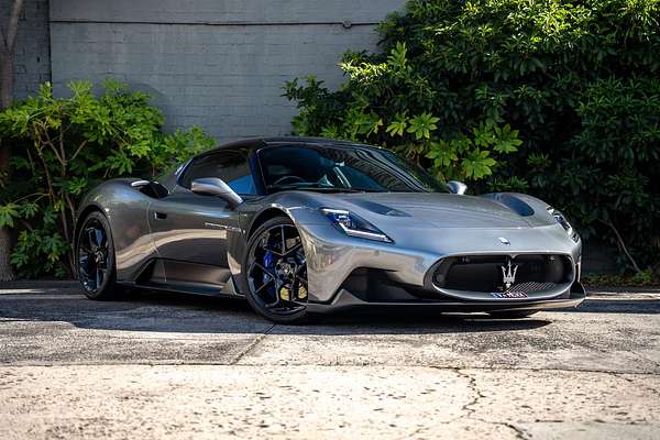 2022 Maserati MC20 M240