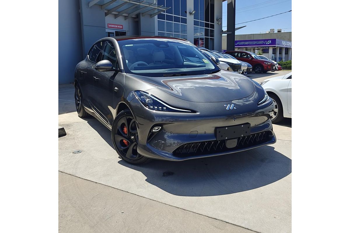 2025 MG IM6 Platinum S12L